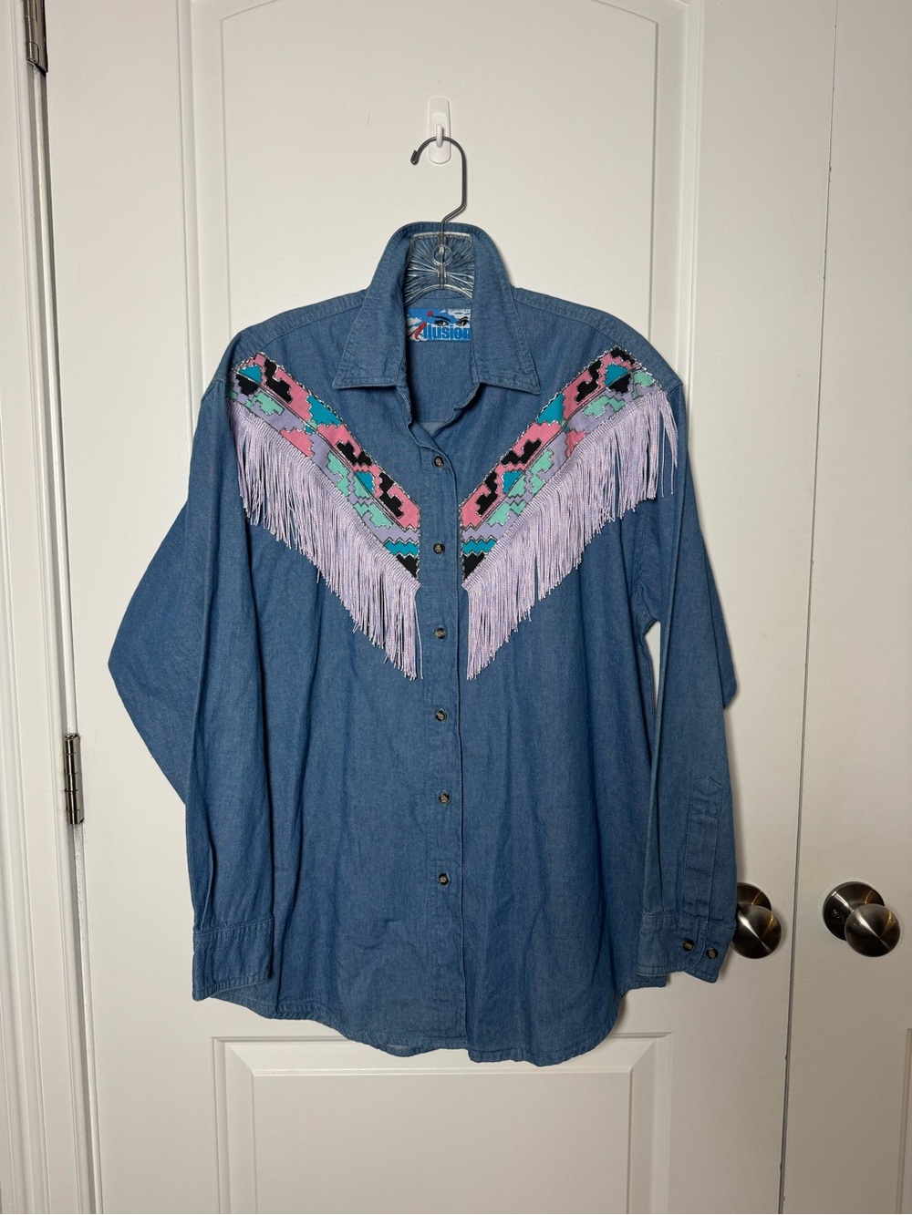 Vintage illusions Denim Fringe Cowgirl Chic/Country Concert Western Shirt Small